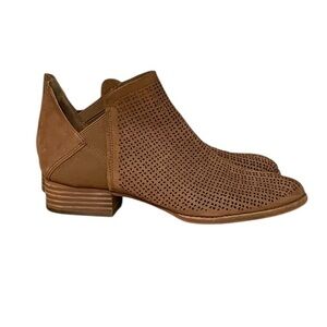 Vince Camuto Celena Perforated Brown Ankle Booties Shoes Pull-on Size 8.5/38.5